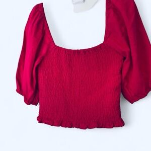 Pink crop too with puffy shoulders universal thread s